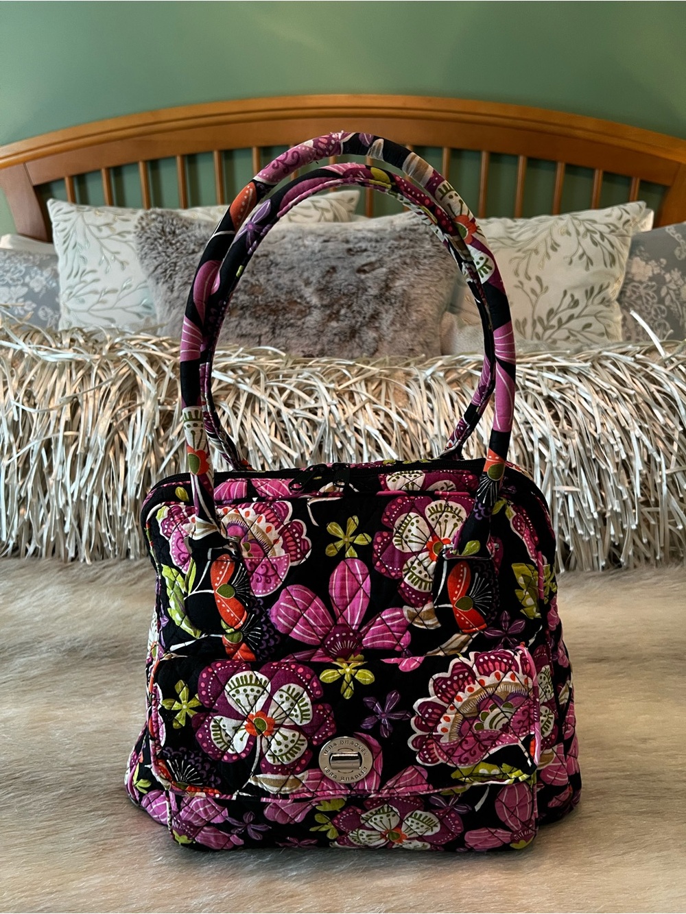 VERA BRADLEY Pirouette Pink 2014 Turn-Lock XL Green Black Floral